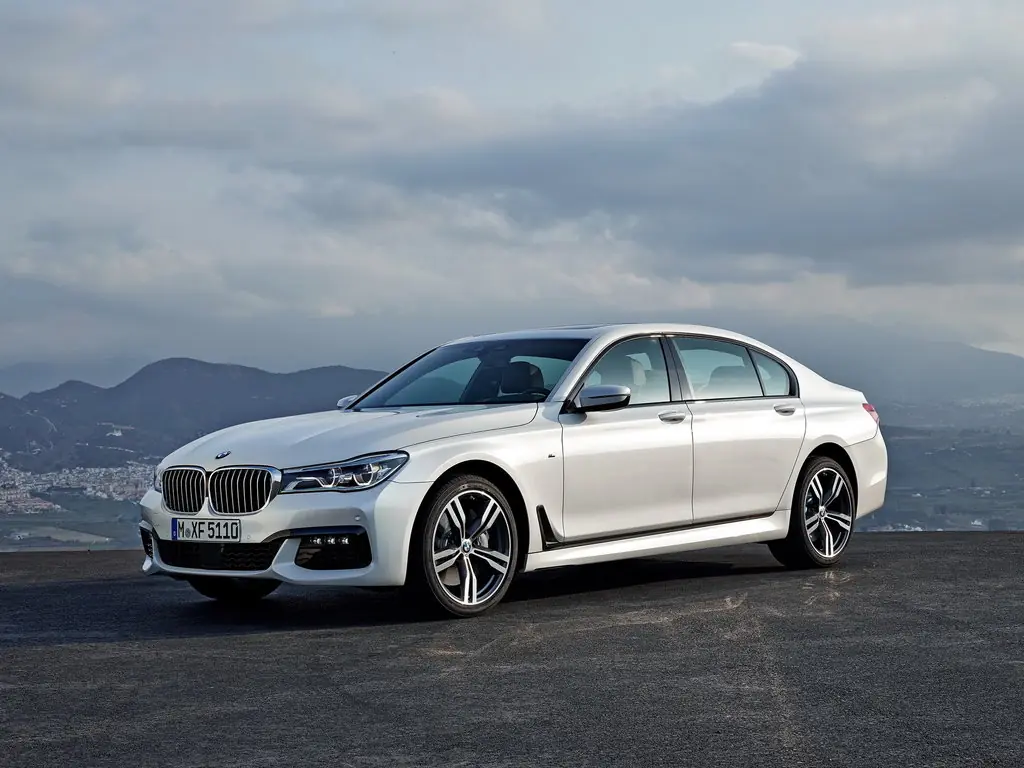 BMW 7-Series (G11, G12) 6 поколение, седан, гибрид (07.2015 - 12.2018)